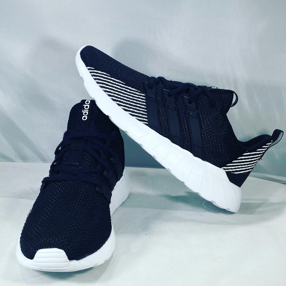 adidas Other - NEW Mens Adidas Questar Flow SZ9